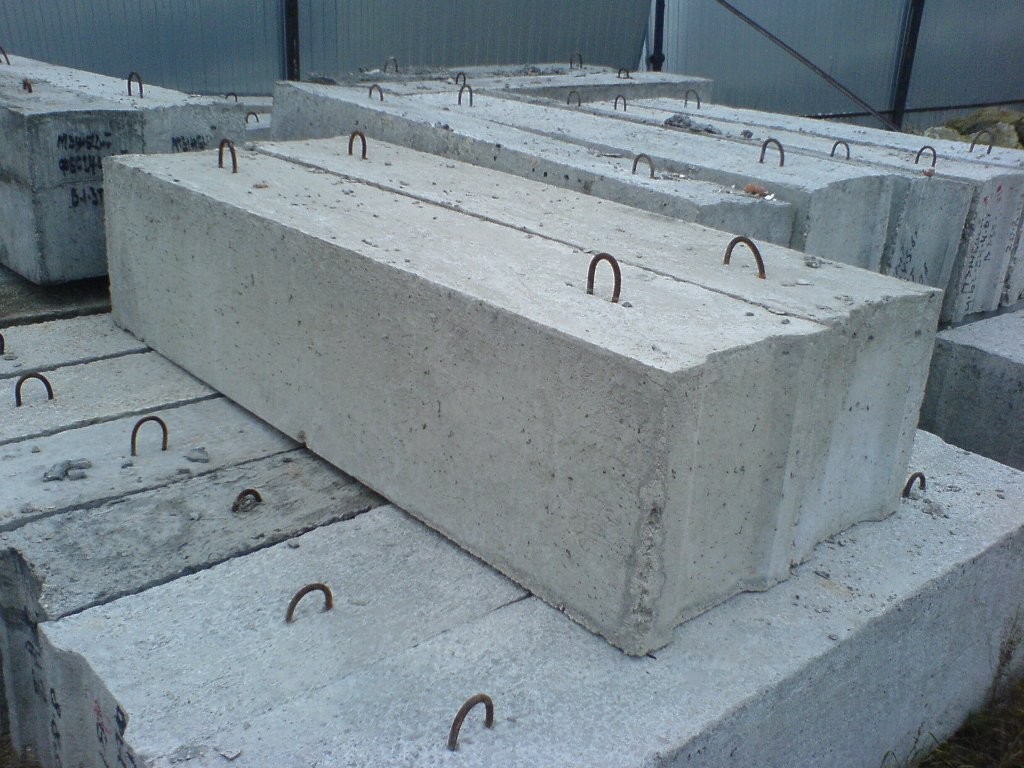 Стеновые блоки для фундамента